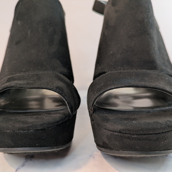 Carlos by Carlos Santana Black Velvet Wedge Sandals Size 7.5 women's shoe - Picture 9 of 12